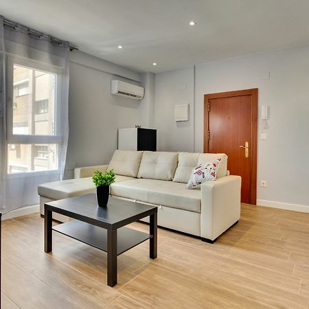 Apartamentos San Lazaro Сарагоса Экстерьер фото