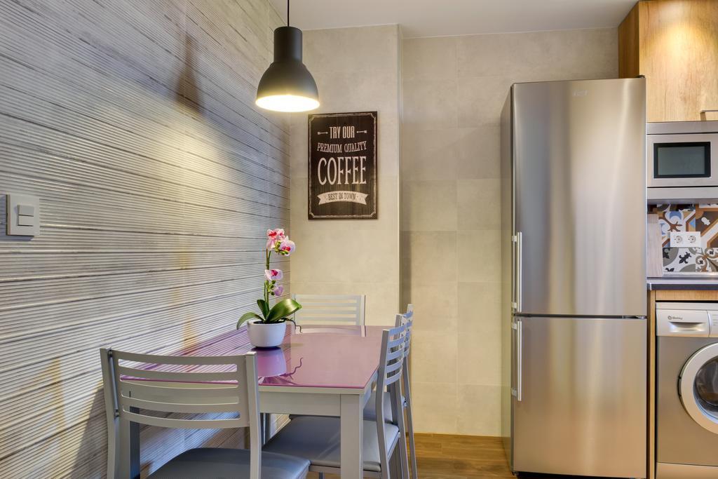 Apartamentos San Lazaro Сарагоса Экстерьер фото