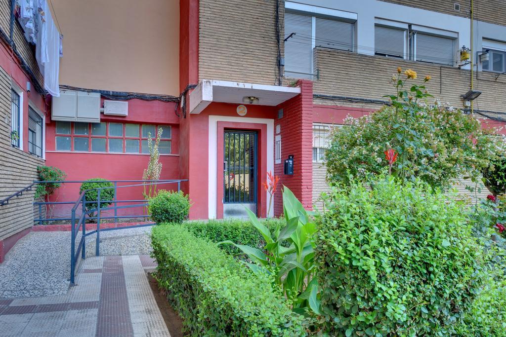 Apartamentos San Lazaro Сарагоса Экстерьер фото