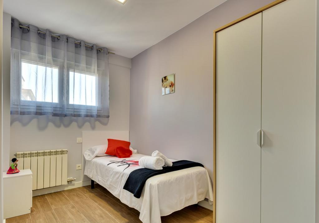 Apartamentos San Lazaro Сарагоса Экстерьер фото